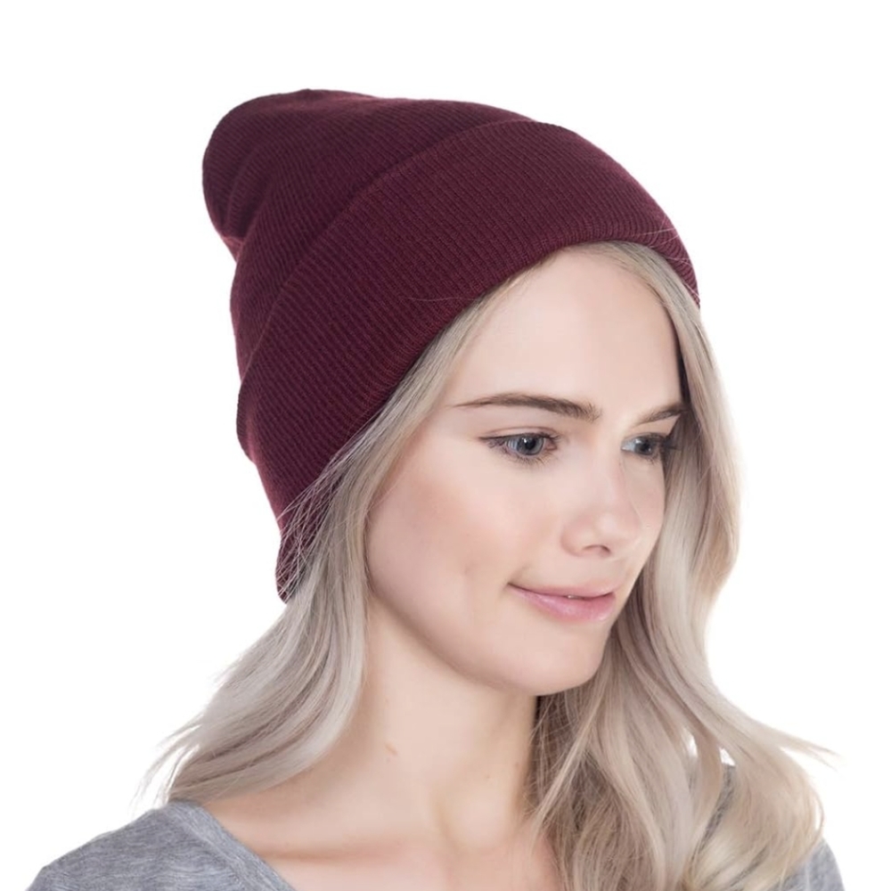 NWT Top Level Cuffed Plain Maroon Unisex Beanie
